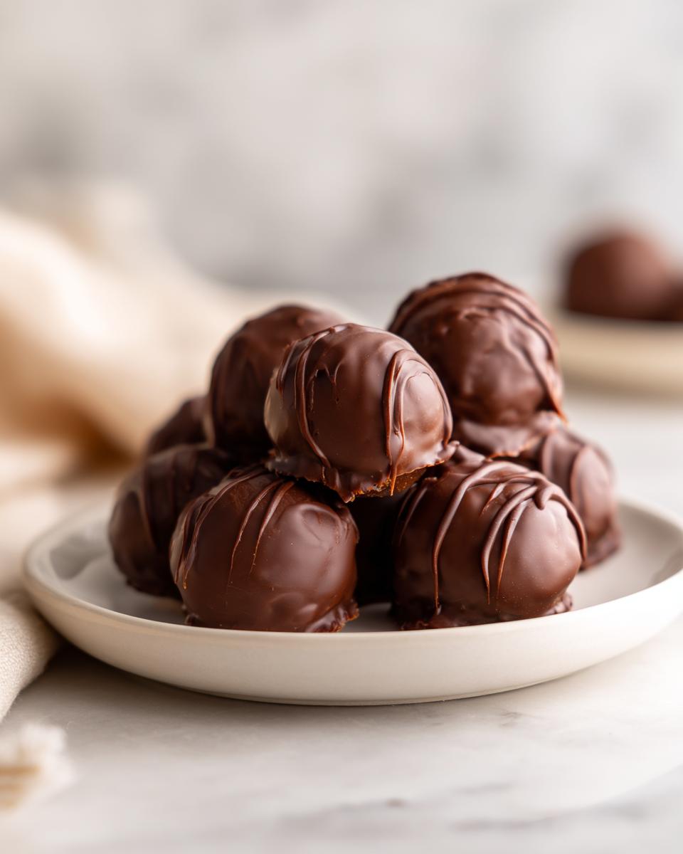 PUMPKIN SPICE CAKE BALLS - detail 1