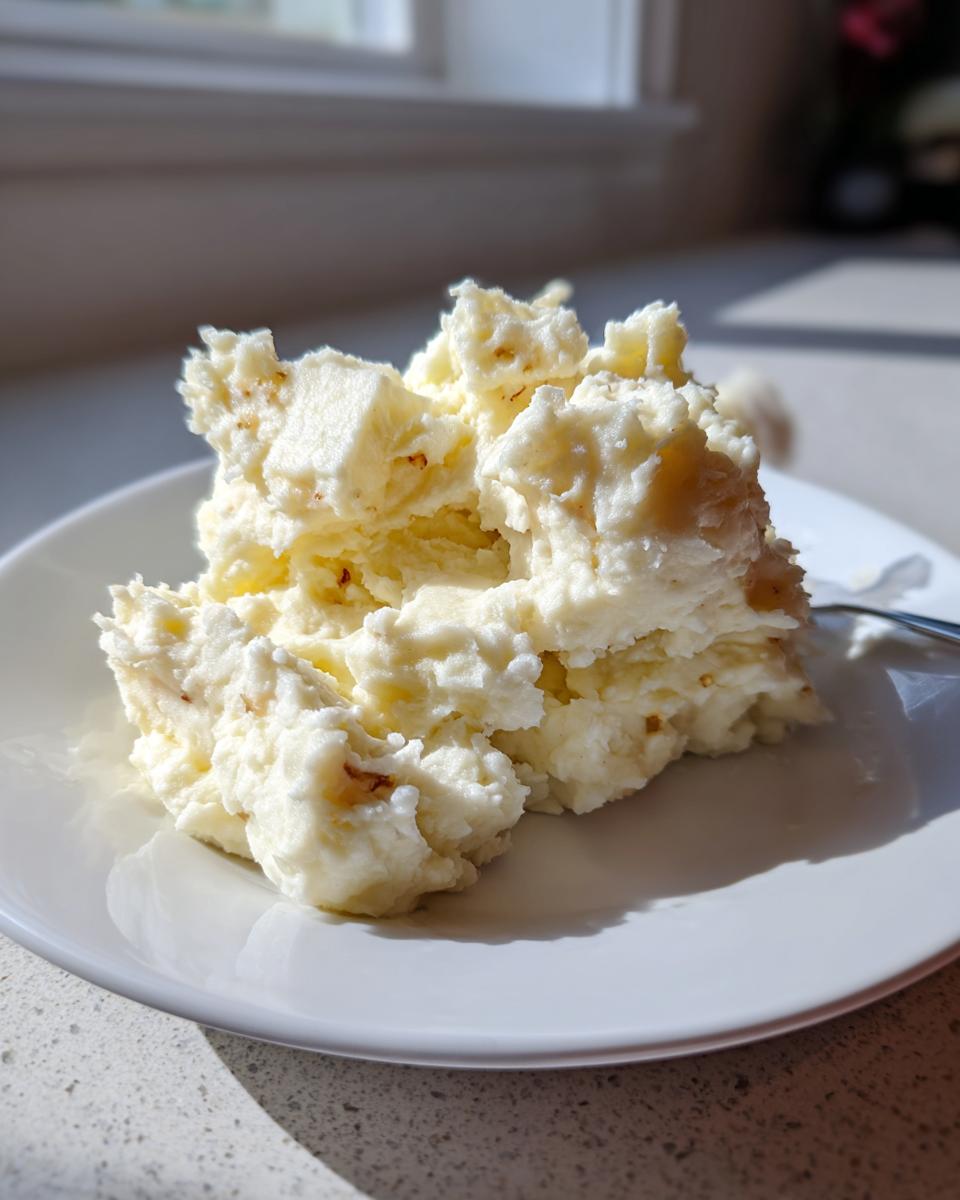 Creamy Garlic Mashed Potatoes (No Butter) - detail 2