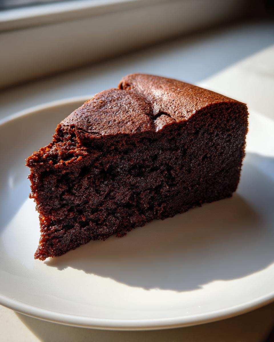 Ultra-Moist Classic Chocolate Cake - detail 3